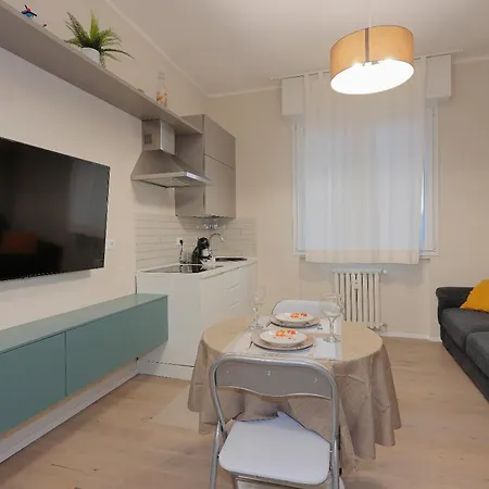 Vicino A Parcheggi Gratuiti - Vicino Al Centro Modène