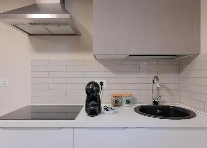 Vicino A Parcheggi Gratuiti - Vicino Al Centro 摩德纳